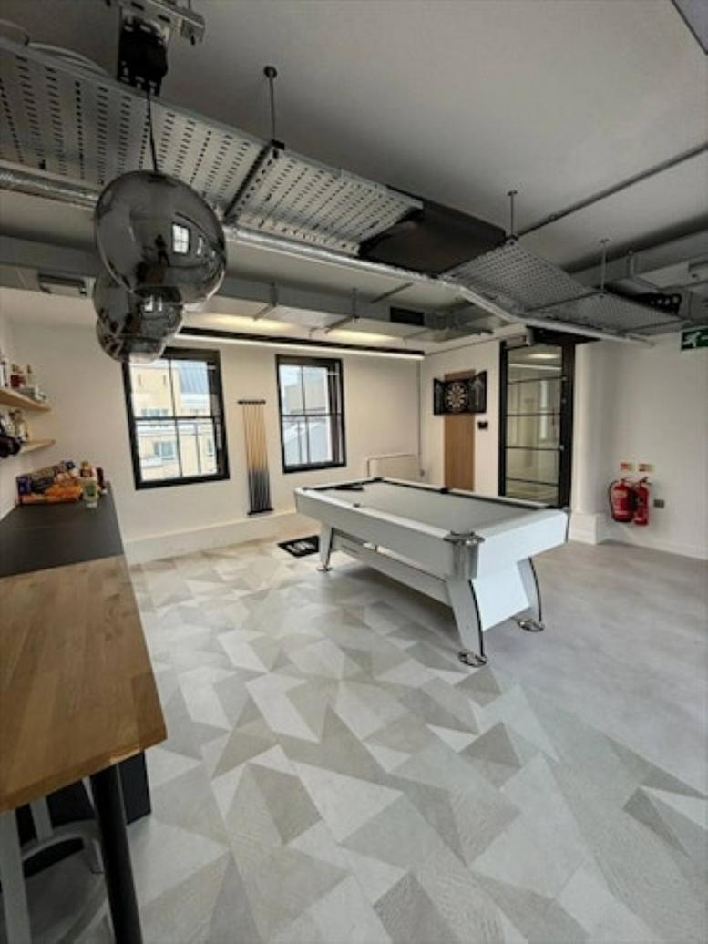 3 Moorgate Place